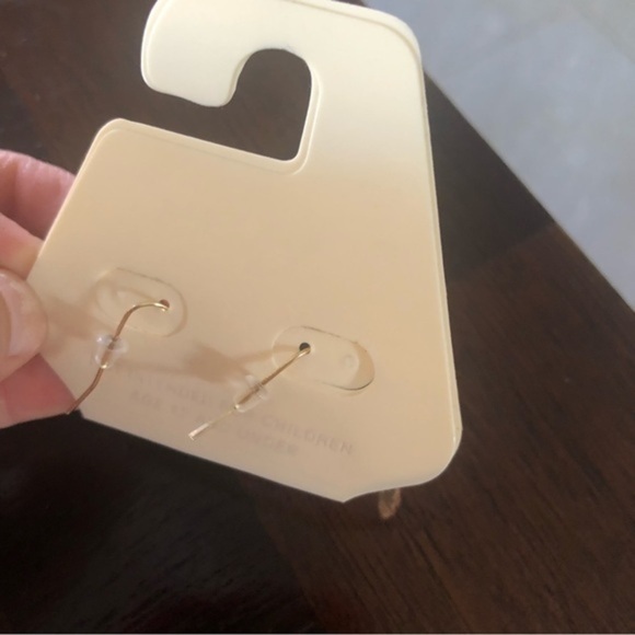 New C Est 1946 Earrings - Picture 2 of 3